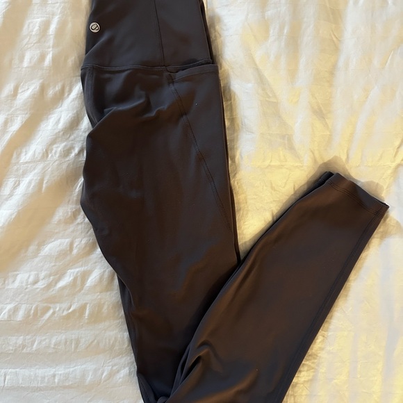 CRZ YOGA Butterluxe Leggings 28 Inches - High Waisted with Pockets Buttery Soft - Picture 4 of 4